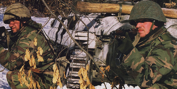 Capuche amovible tenue de combat Vz 63. Capuche amovible tenue de combat Vz 63.