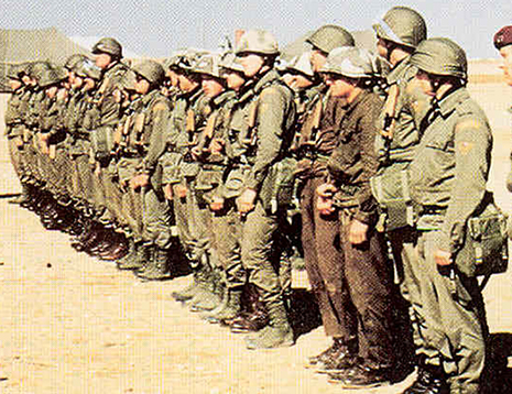 Couvre-casque Vz 85 Tropiko. Couvre-casque Vz 85 Tropiko.