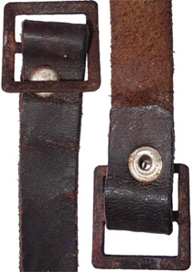 Rivetage à demeure de la boucle. Rivetage à demeure de la boucle.