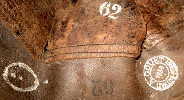 Variante, la taille est répétée. Variante, la taille est répétée.