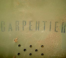 Carpentier à Cusset, police 3. Carpentier à Cusset, police 3.