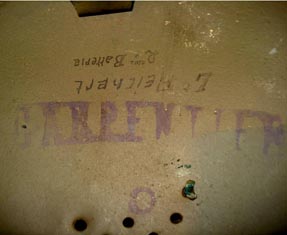 Carpentier à Cusset, police 2. Carpentier à Cusset, police 2.