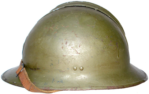 Casque repeint, époque libération. Casque repeint, époque libération.