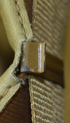 Agrafe de maintien. Agrafe de maintien.