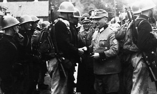 Casque modèle 31. Casque modèle 31.