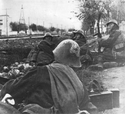 Casque modèle 38/42. Casque modèle 38/42.