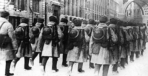 Casque de la défense de Leningrad. Casque de la défense de Leningrad.