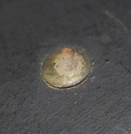 Rivet fendu de maintien. Rivet fendu de maintien.