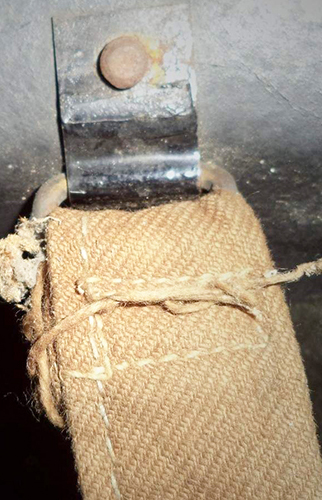 Maintien sur fourreaux type Mark III. Maintien sur fourreaux type Mark III.