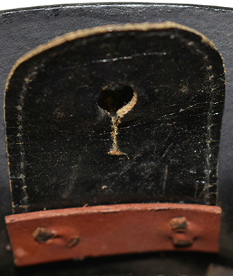 Boutonnière de maintien. Boutonnière de maintien.