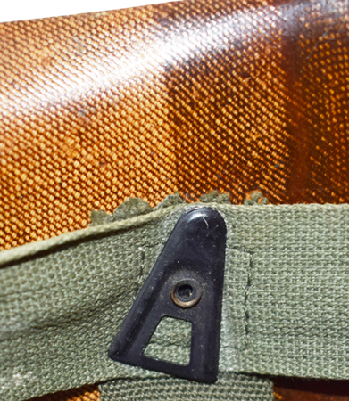 Plaque de maintien latérale. Plaque de maintien latérale.