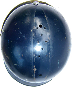 Vue de dessus, sans cimier. Vue de dessus, sans cimier.