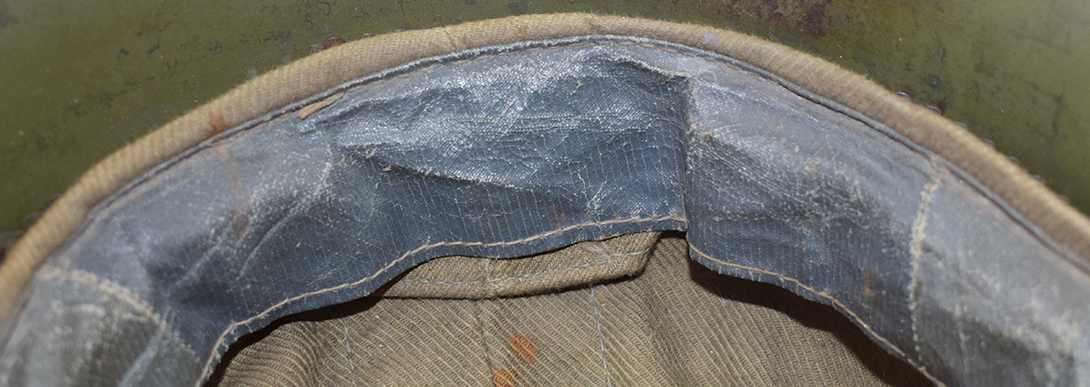 Bandeau de tête en gralek pouvant être constitué de plusieurs morceaux. Bandeau de tête en gralek pouvant être constitué de plusieurs morceaux.